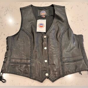 Bucati Ladies‎ Leather Motorcycle Vest Size 3XL (Pit To Pit 21 Inches) *NWT*